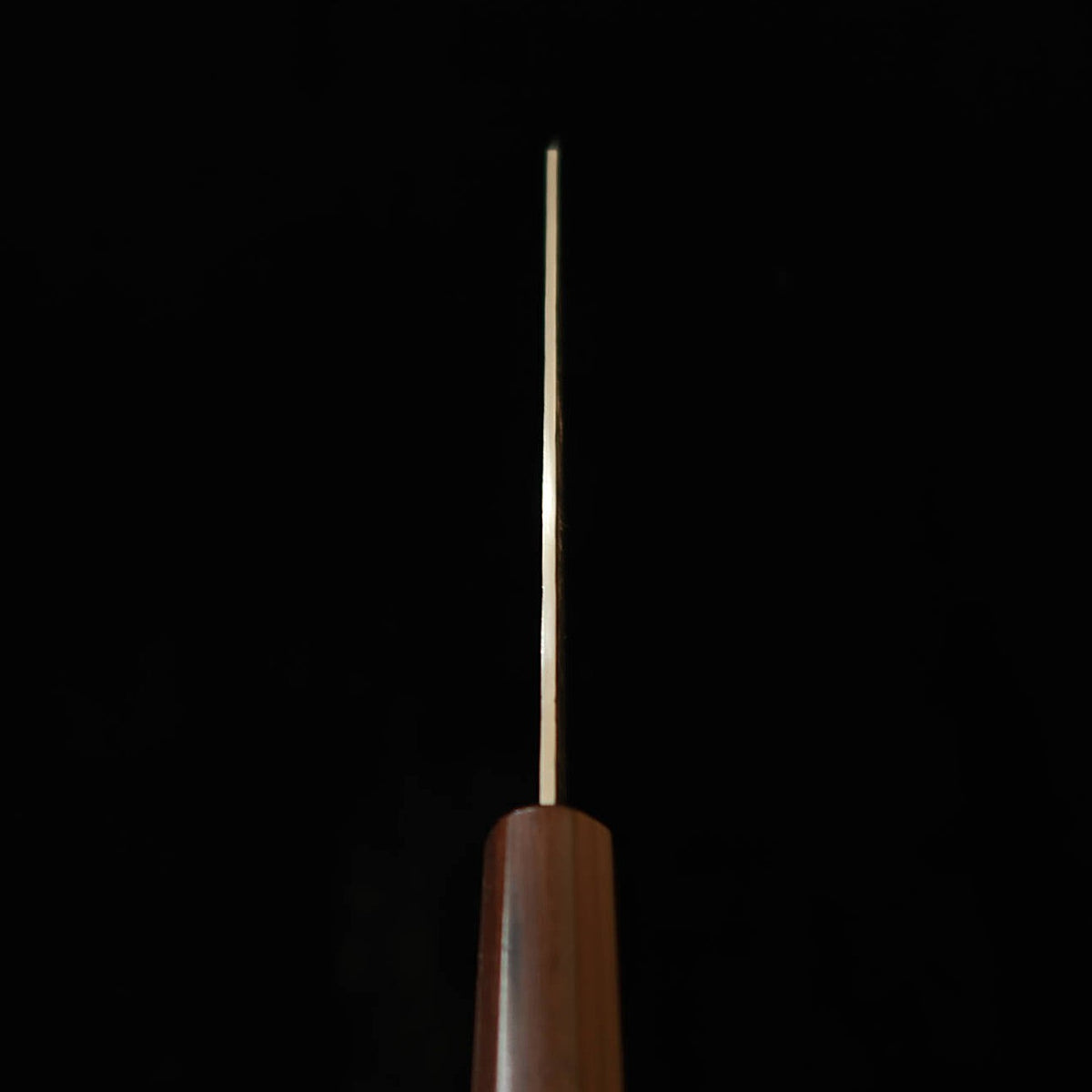 Sakai Takayuki SAKAITAKAYUKI santoku tipo ken japonês VG10, acabamento nashiji, cabo octogonal integral em ébano (160 mm)