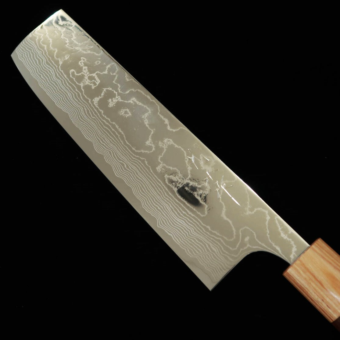 Yuta Katayama VG10 Damasco acabado pulido Nakiri mango de palo de rosa tipo castaña (170 mm)