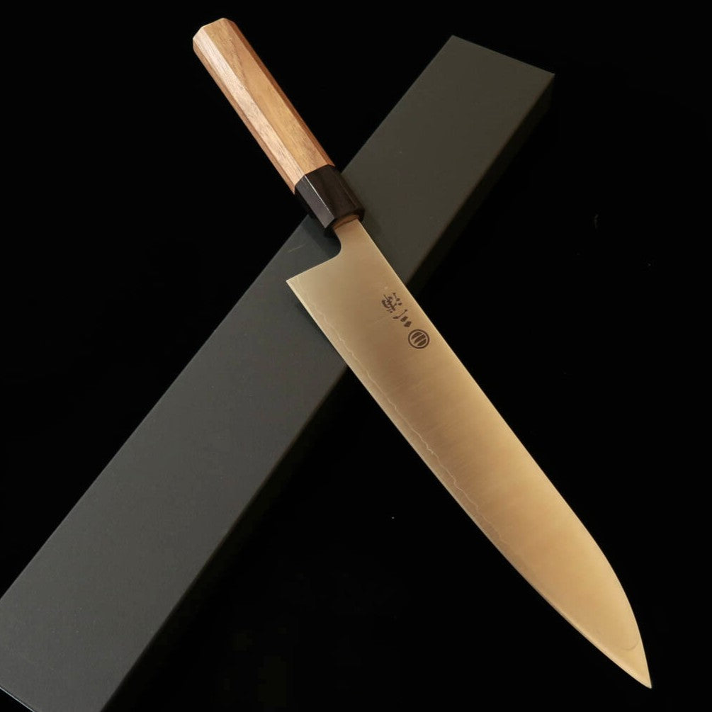 三浦MIURA 牛刀 440C 磨き 胡桃八角柄（240mm）