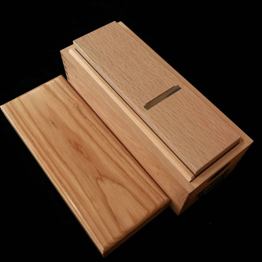 Caja para katsuobushi “Katsuo no Sato” 01005