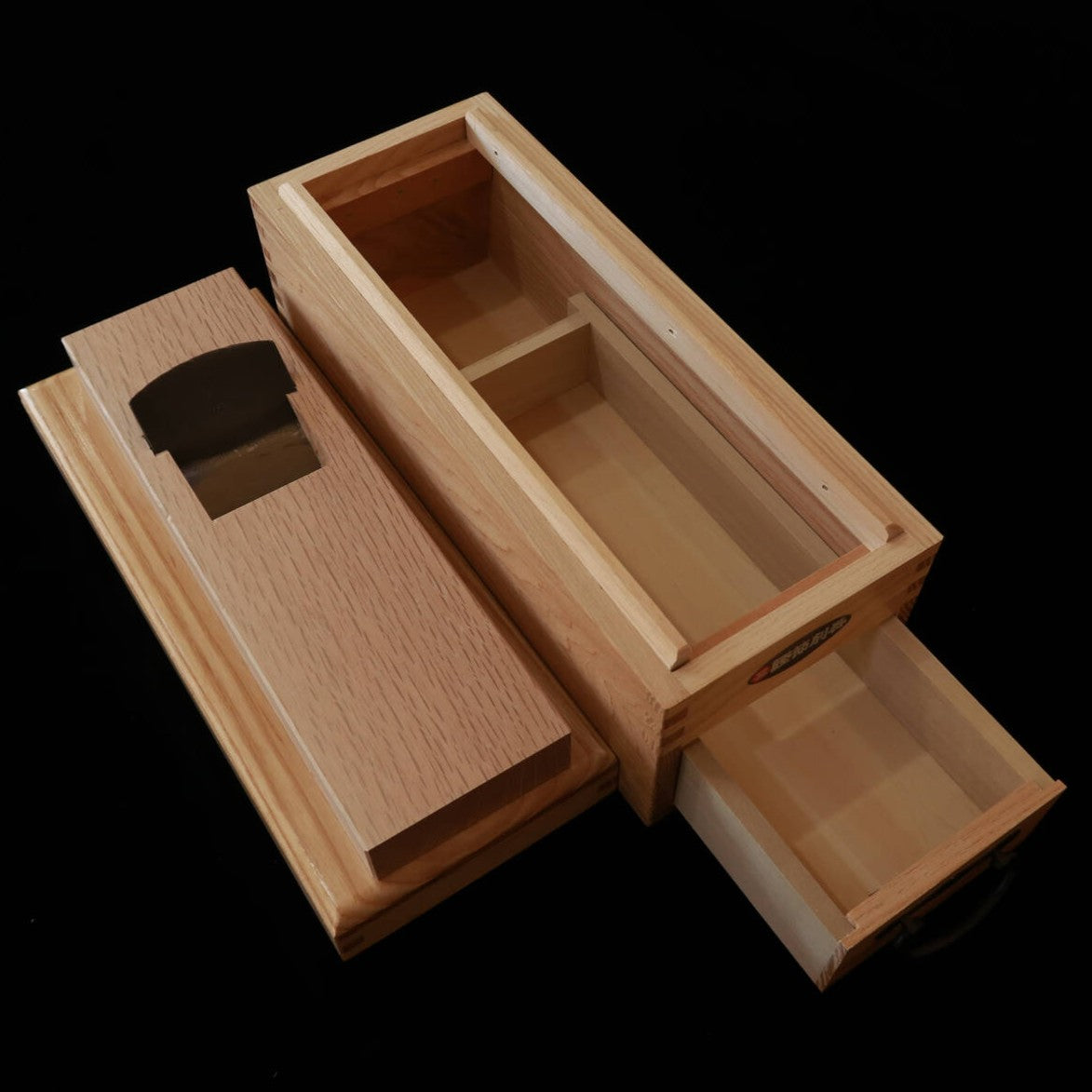 Boîte à katsuobushi « Katsuo no Sato » 01005