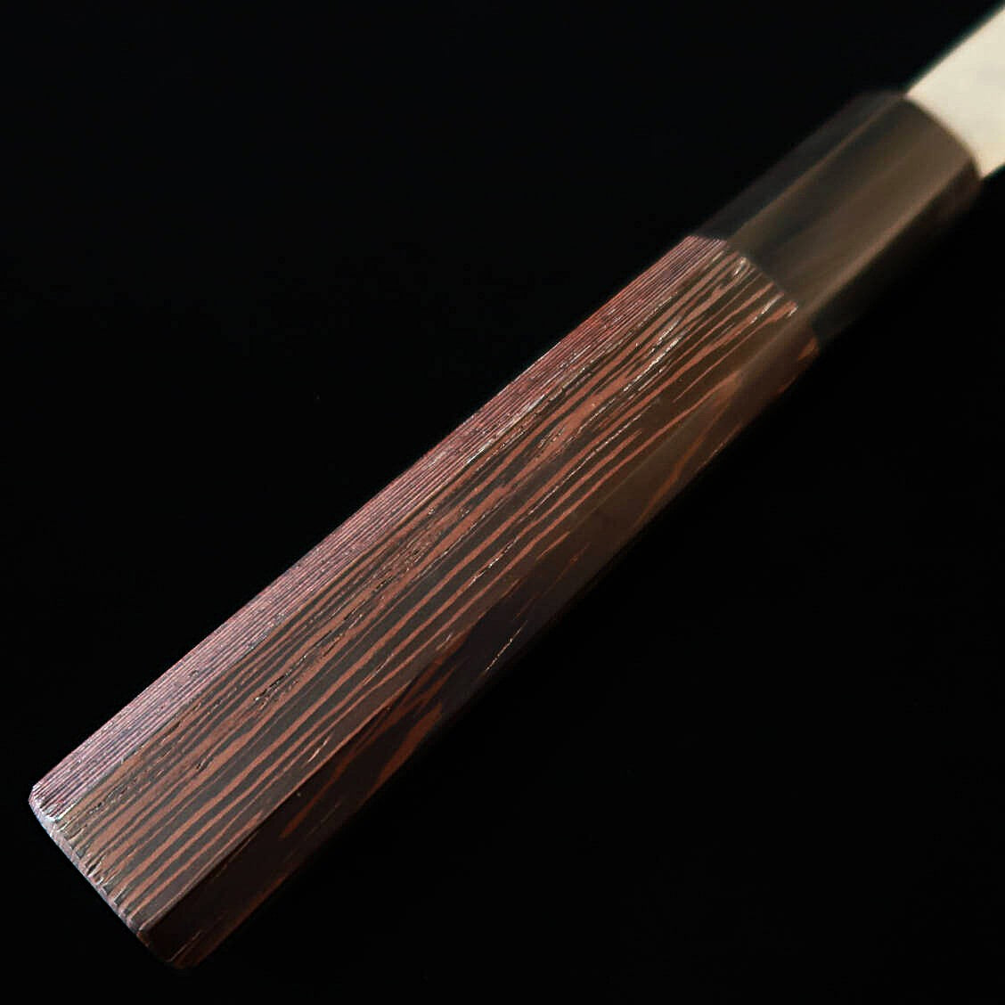 Hatsukokoro HATSUKOKORO Ginrei Ginsan #3, acabamento nashiji, Kiritsuke Gyuto, cabo de wengué (205mm)