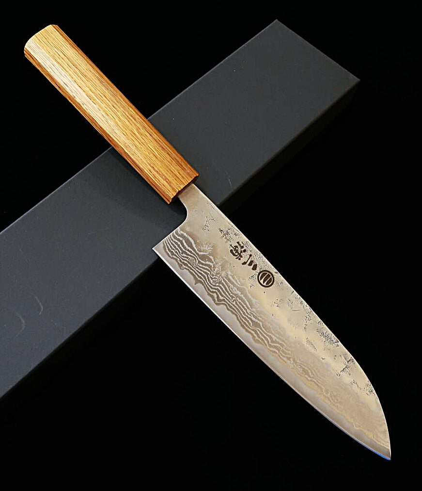 三浦MIURA 三徳 スウェーデン鋼 梨地 樫八角柄（165mm）