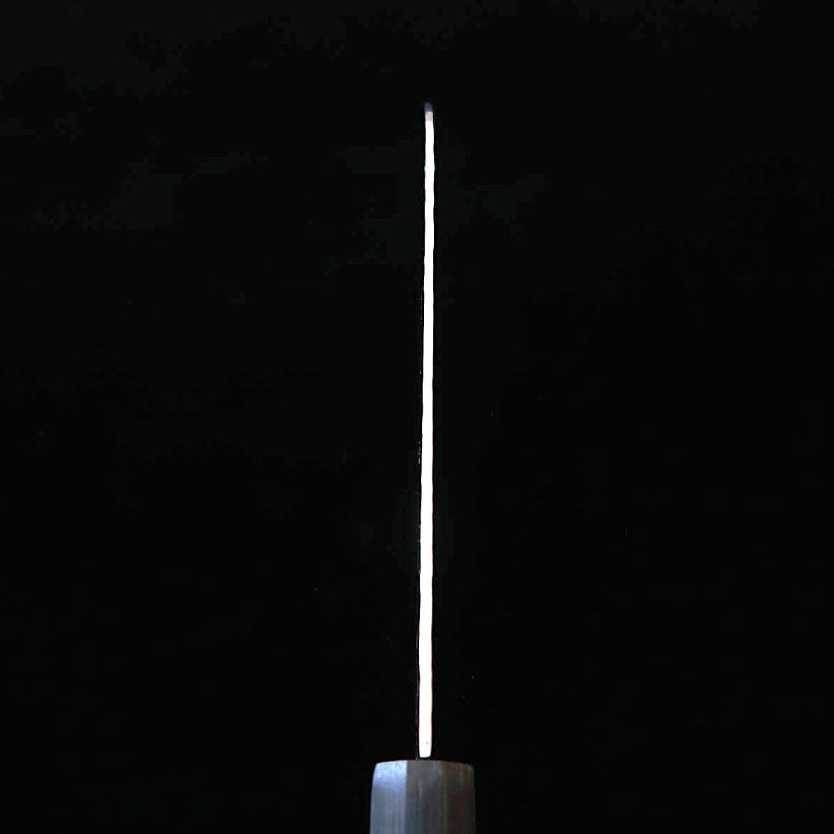 Sumikama SUMIKAMA Santoku aço molibdênio Damasco, cabo em madeira laminada reforçada KURO KR-35017 (170 mm)