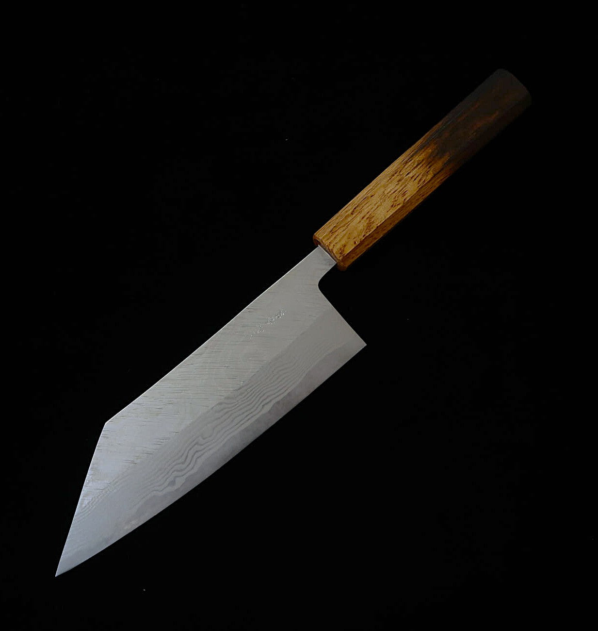 宮崎鍛冶屋  MIYAZAKI KAJIYA 銀紙三号 鎚目ダマスカス サブゼロ - 椿 - 文化 - 焼漆樫柄（180mm）