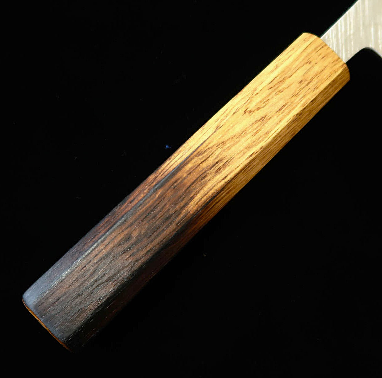 宮崎鍛冶屋  MIYAZAKI KAJIYA 銀紙三号 鎚目ダマスカス サブゼロ - 椿 - 文化 - 焼漆樫柄（180mm）