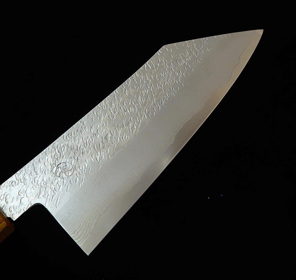 宮崎鍛冶屋  MIYAZAKI KAJIYA ZA18 鎚目ダマスカス サブゼロ - 椿 - 文化 - 焼漆樫柄 （180mm）