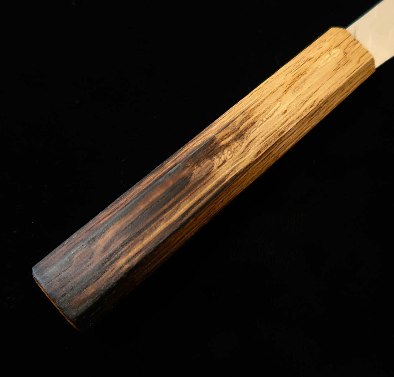 宮崎鍛冶屋  MIYAZAKI KAJIYA ZA18 鎚目ダマスカス サブゼロ - 椿 - 切付牛刀 - 焼漆樫柄 （240mm）