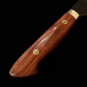 Nigara Forging Works, santoku SG2, acabado negro, martillado, mango de ironwood (180 mm)