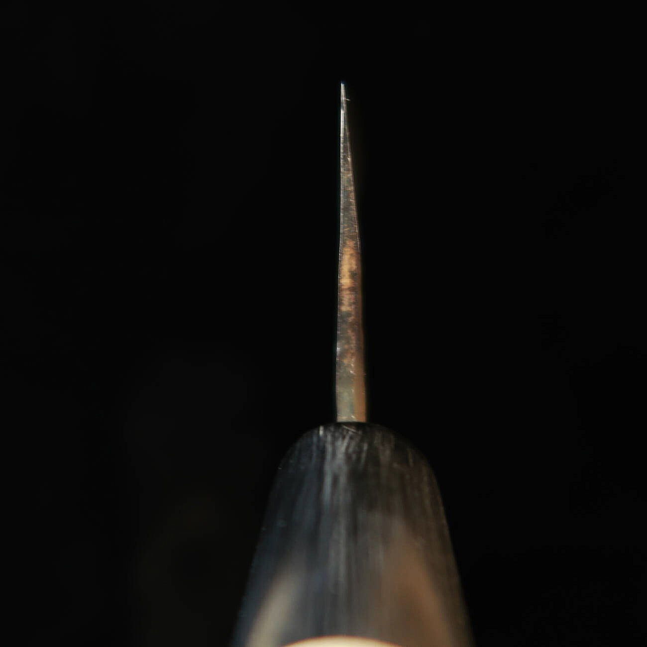 三浦 MIURA 鍛造菜切包丁 白紙二号 黒打 水牛縞柄 （170mm）