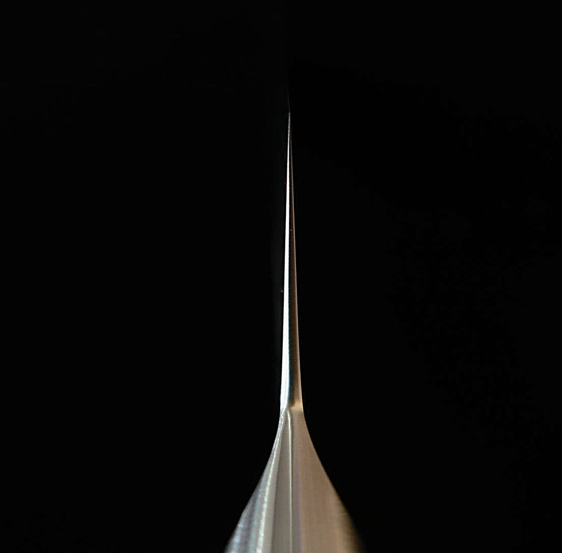 [New Standard] ZANMAI MCUSTA Classic 3 Damascus Santoku, Black (180mm)