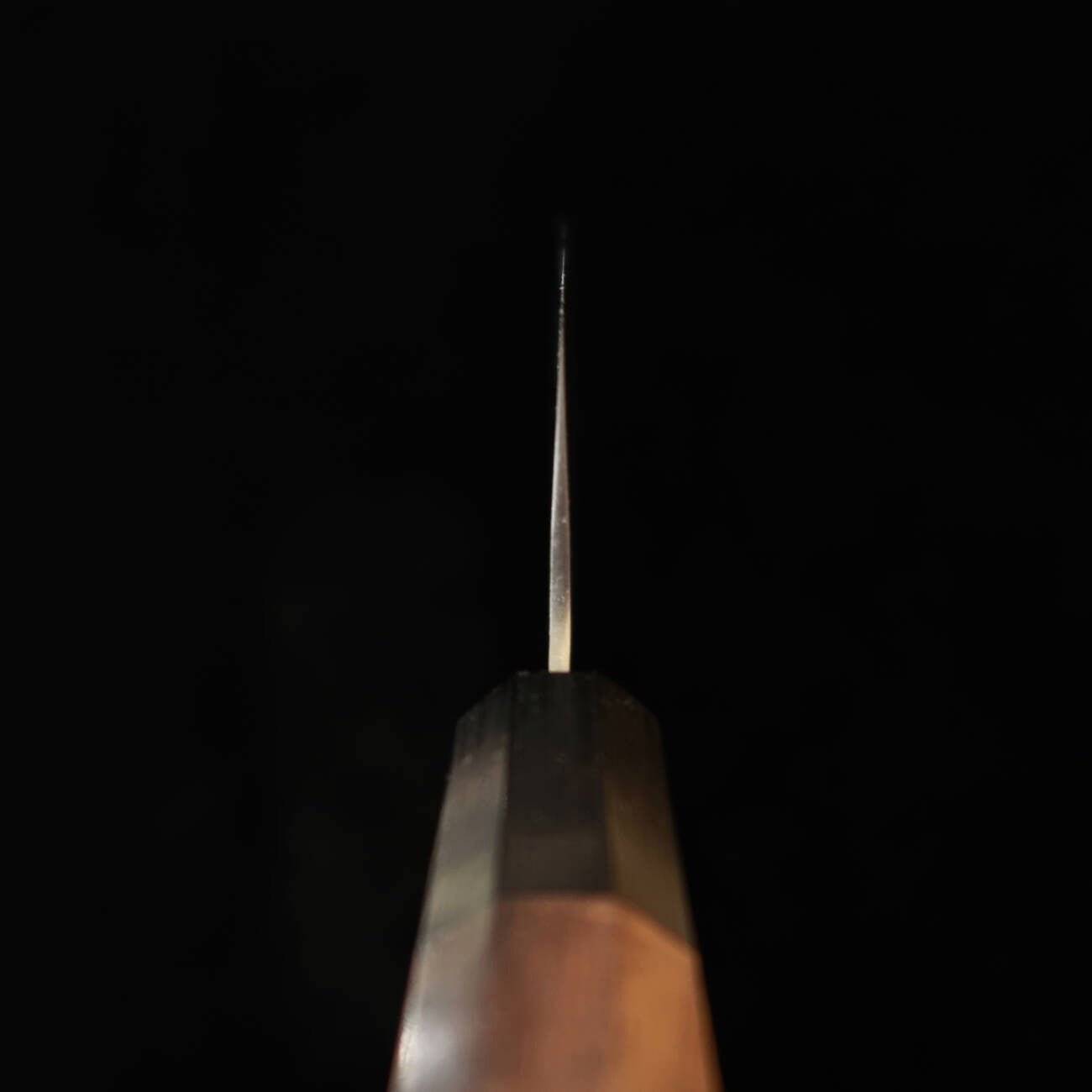 三浦MIURA 三徳 銀紙三号 ニッケルダマスカス 33層 鎚目 黒合板ウォルナット柄 （165mm）