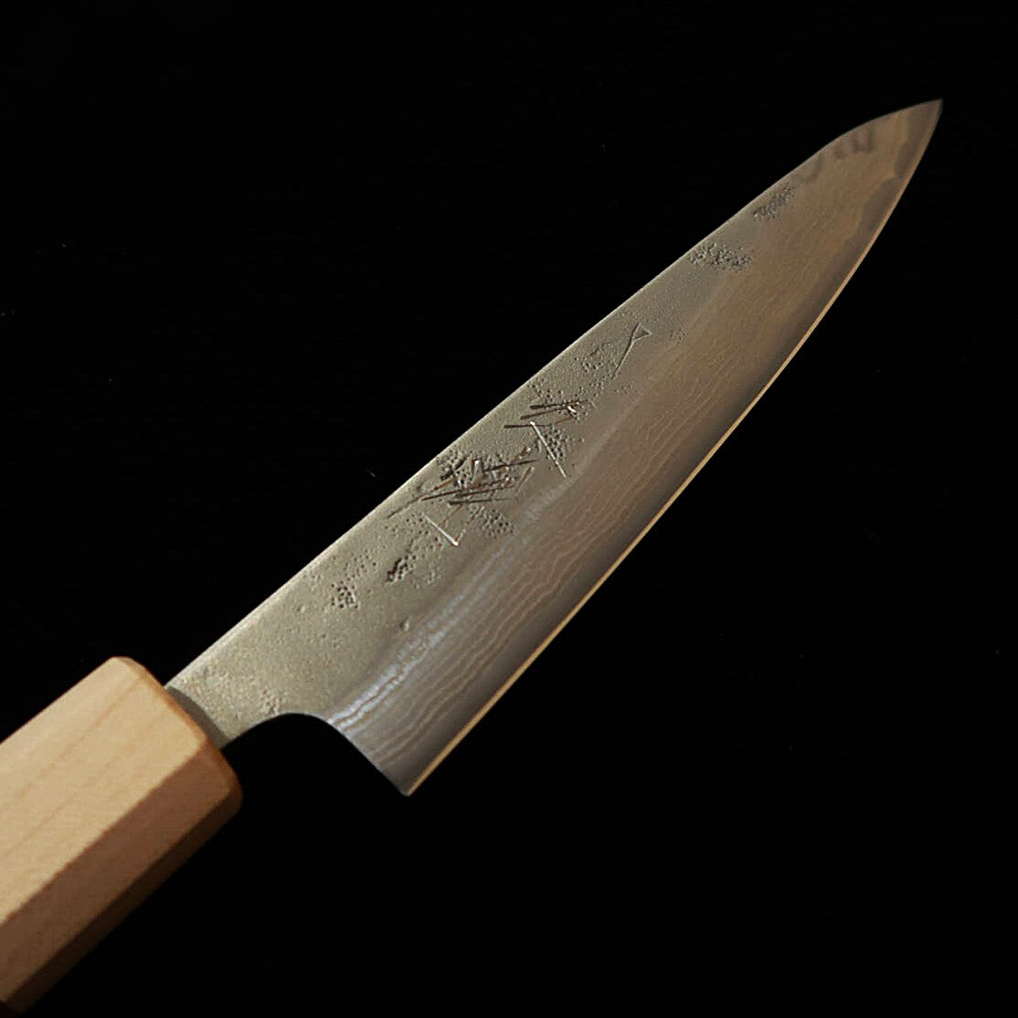 三浦MIURA ペティ スウェーデン鋼 ニッケルダマスカス 33層 和紙地 メープル口ウォルナット柄（135mm）