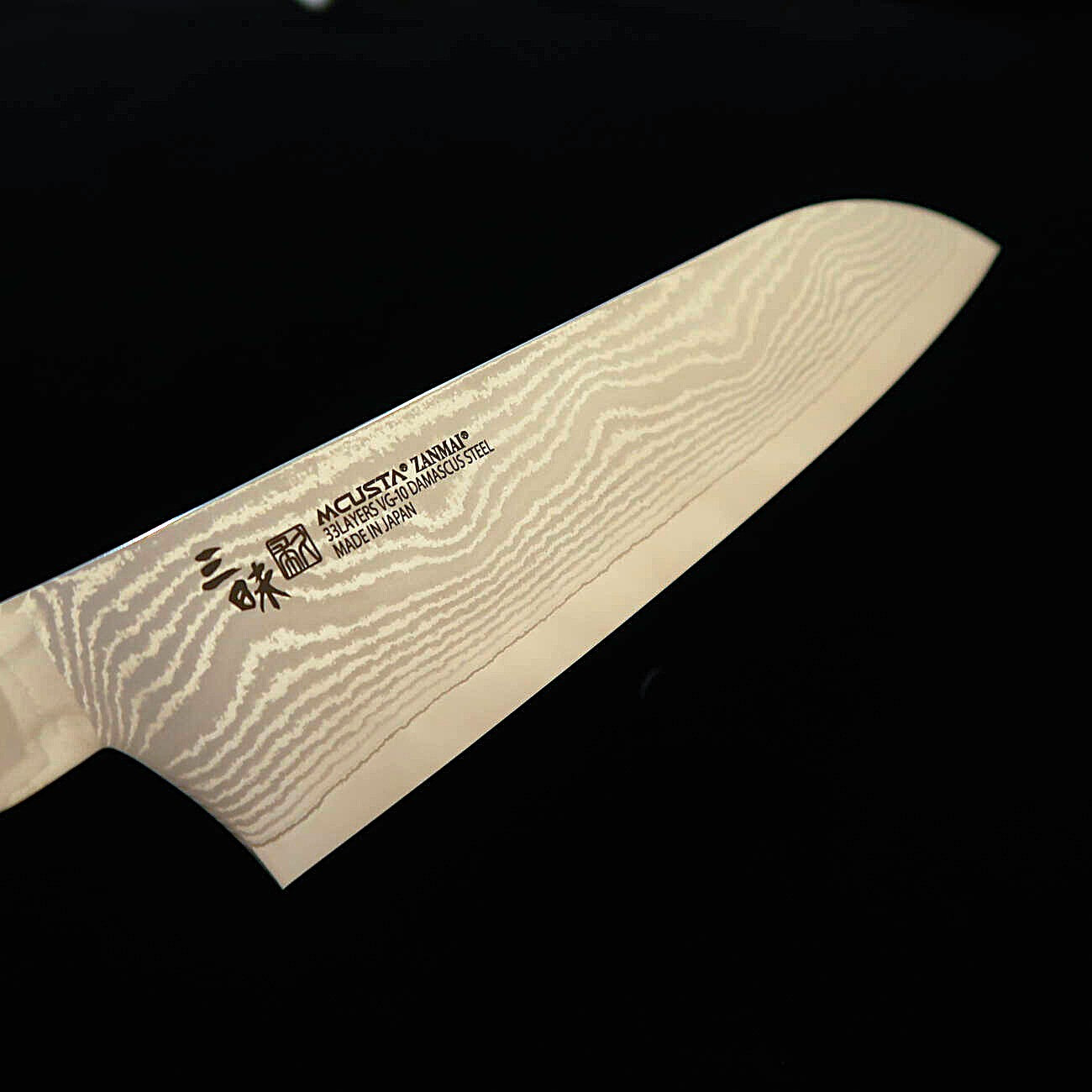 [Nouveau Standard] ZANMAI (MCUSTA) – Santoku, Série Classic 3 Damascus, Manche en bois de fer (Ironwood) (180 mm)