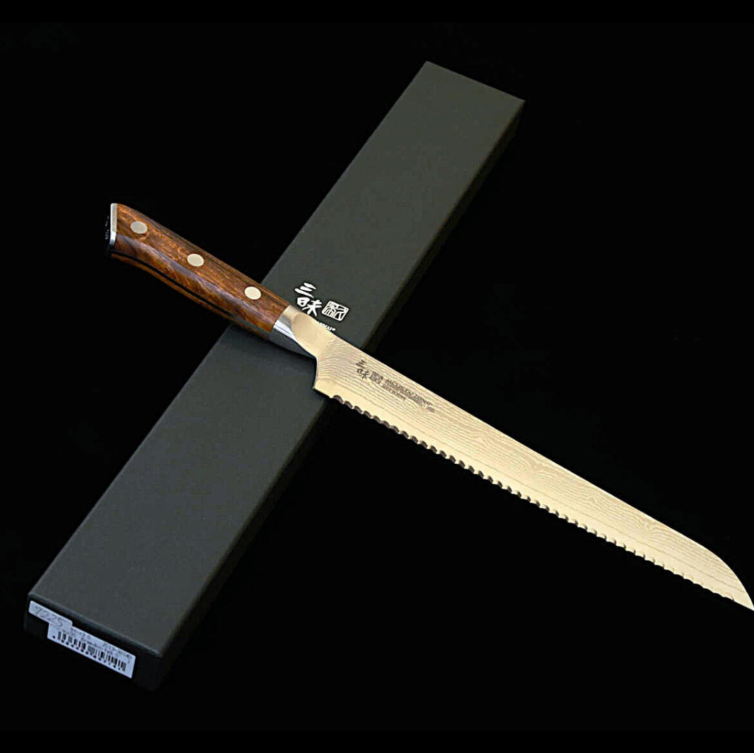 【Nouvelle référence】 Zanmai MCUSTA ZANMAI Classic 3 Damas, couteau à pain, manche en bois de fer (230 mm)