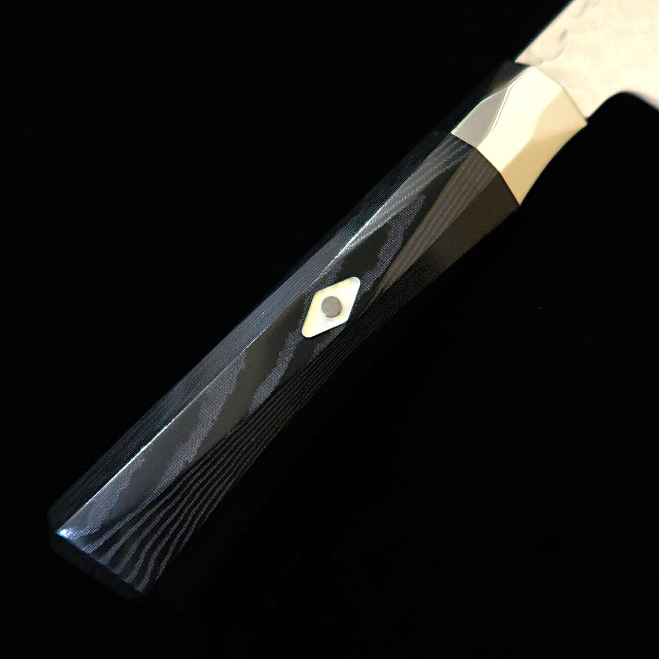 [Nouveau standard] Couteau de chef (Gyuto) ZANMAI Supreme 3 Tsuchime (martelé) noir par MCUSTA (180-240 mm)