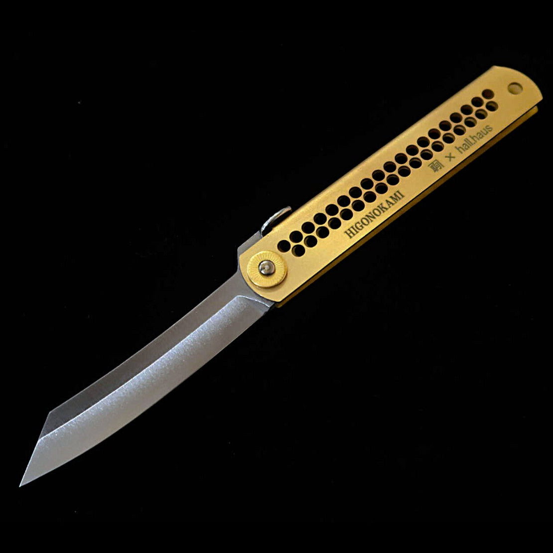 HIGONOKAMI Higonokami [collaboration HALL HAUS] VG10, manche en laiton (70 mm)