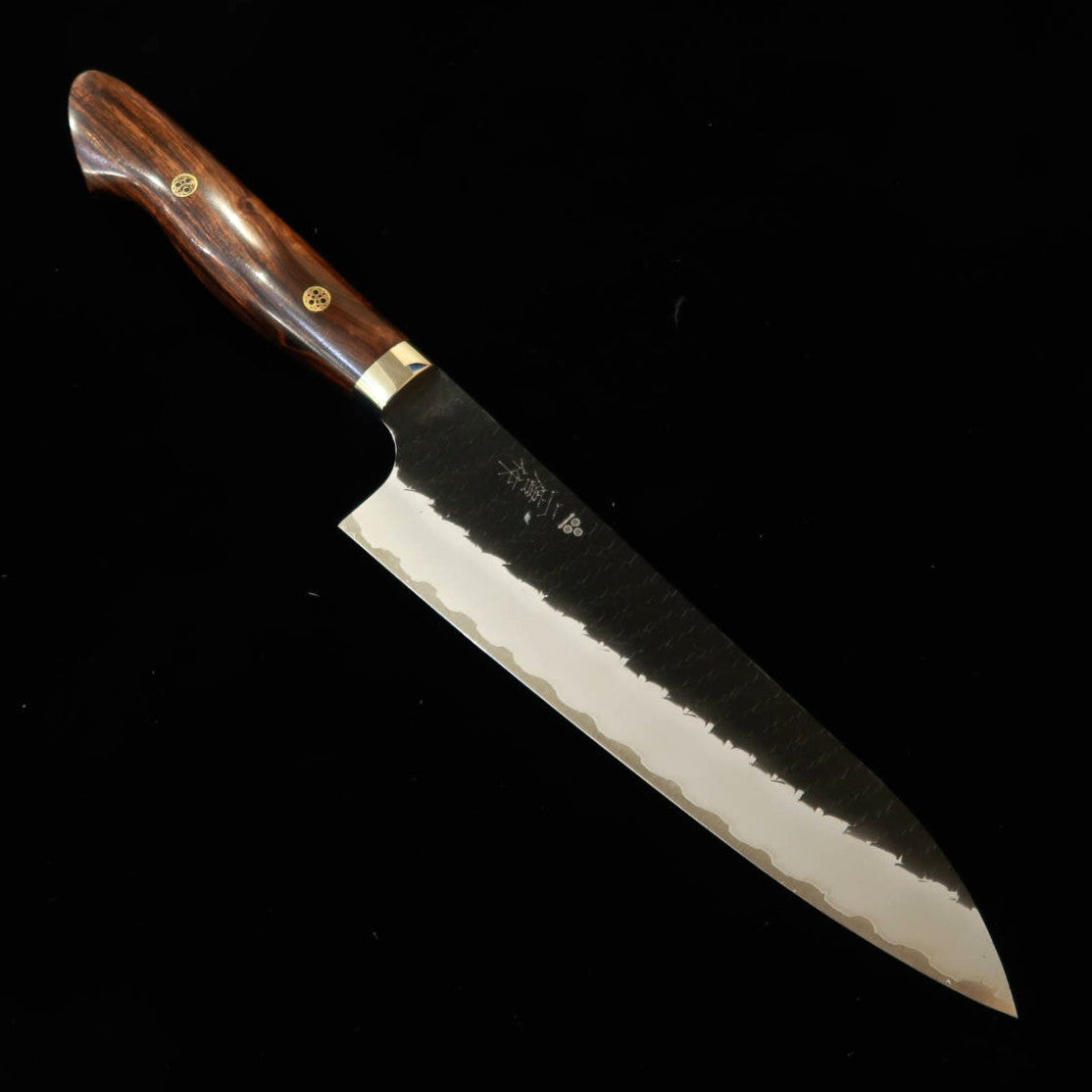 二唐刃物鍛錬所NIGARA  牛刀 SG2 黒打 槌目 アイアンウッドハンドル（210mm）