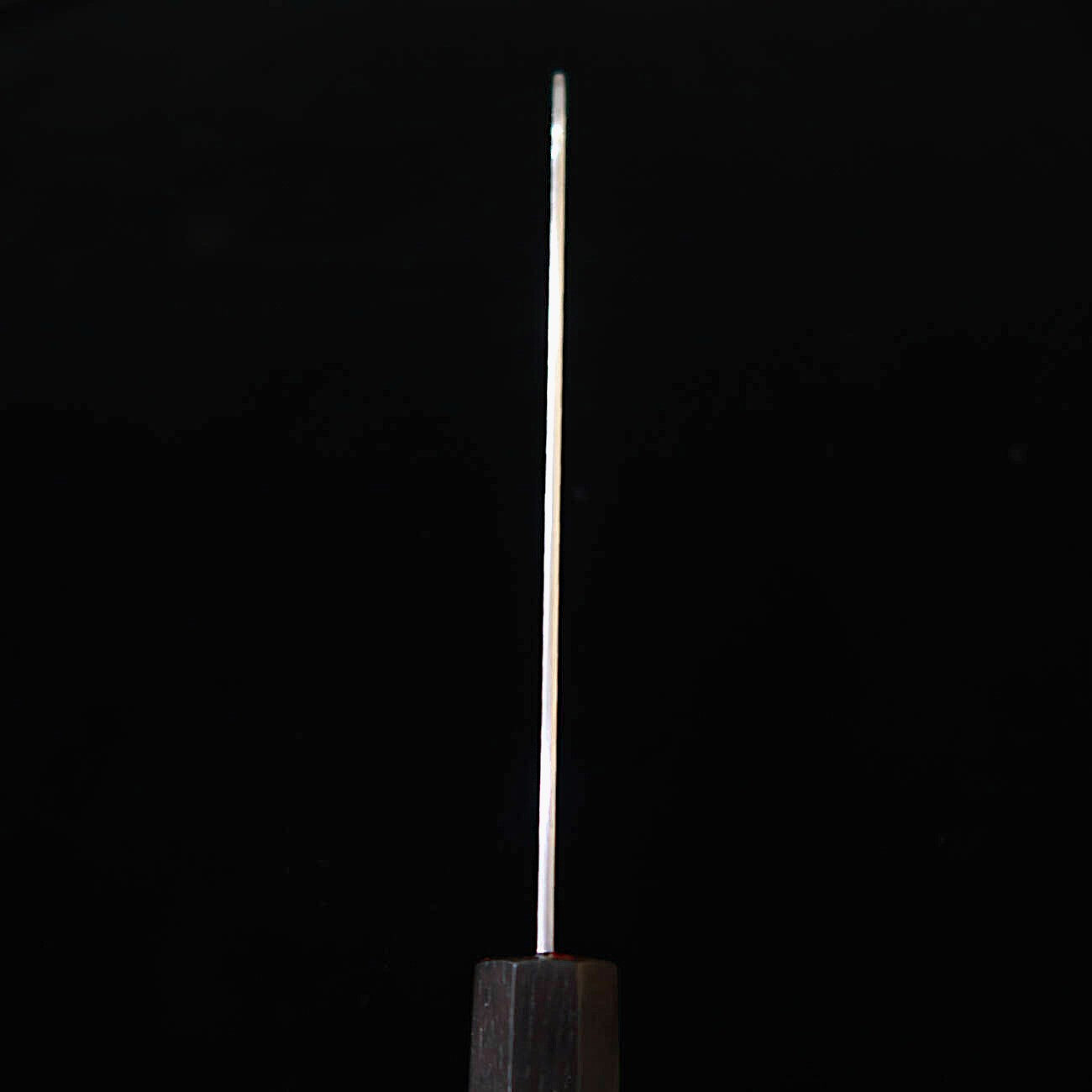 MIURA – Santoku, Acier SG2, Finition martelée (Tsuchime), Manche octogonal en ébène et turquoise (165 mm)