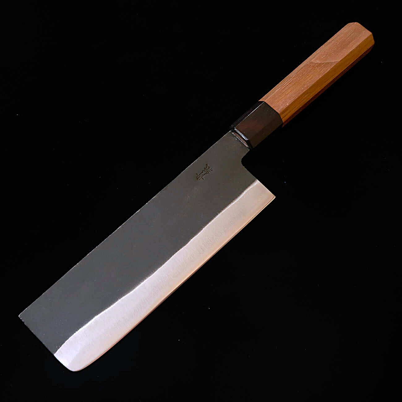 三浦MIURA 菜切 青紙一号 黒打ち 胡桃八角柄（165mm）