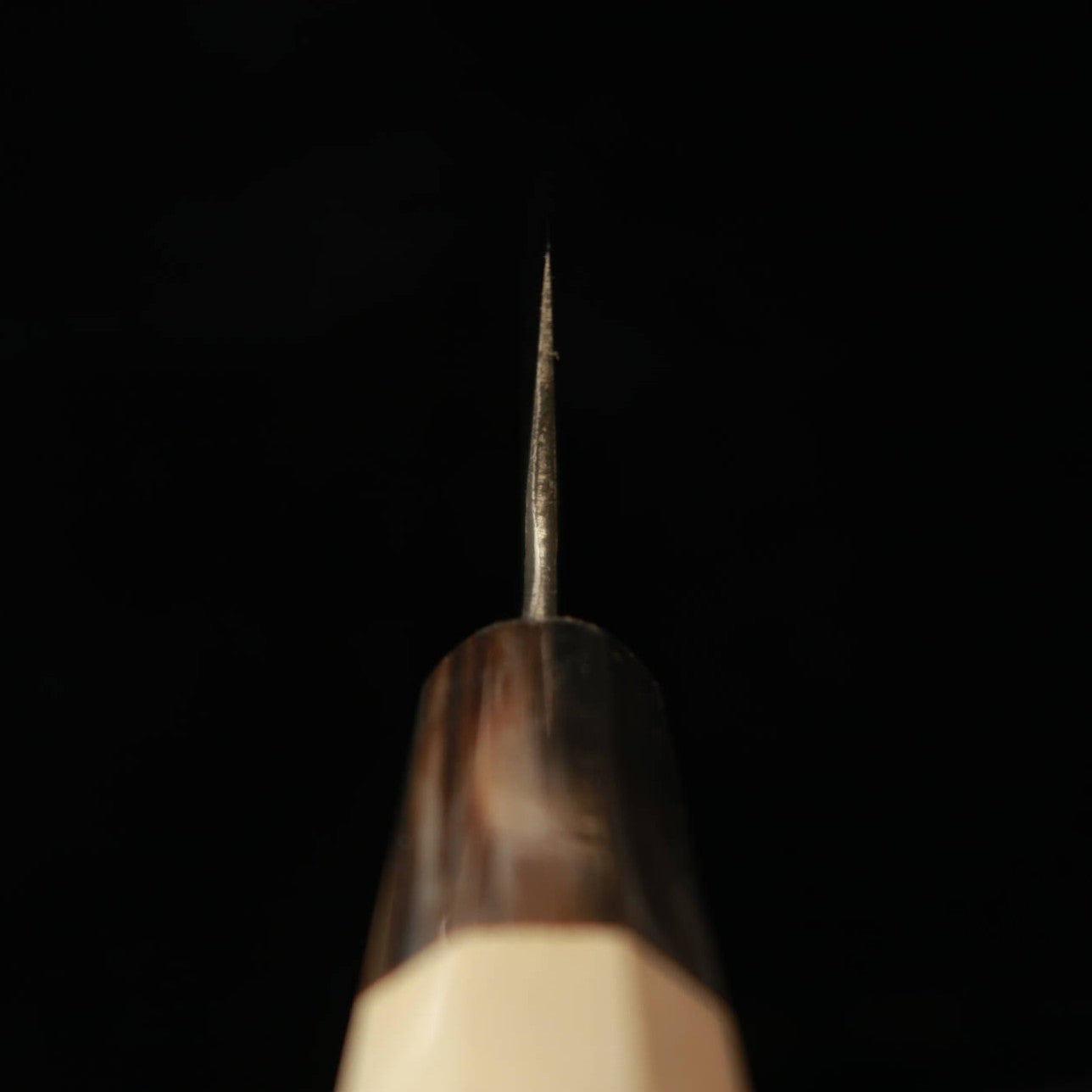 Santoku SUISIN por Kenji Togashi kurouchi Shirogami Nº2 (180 mm)