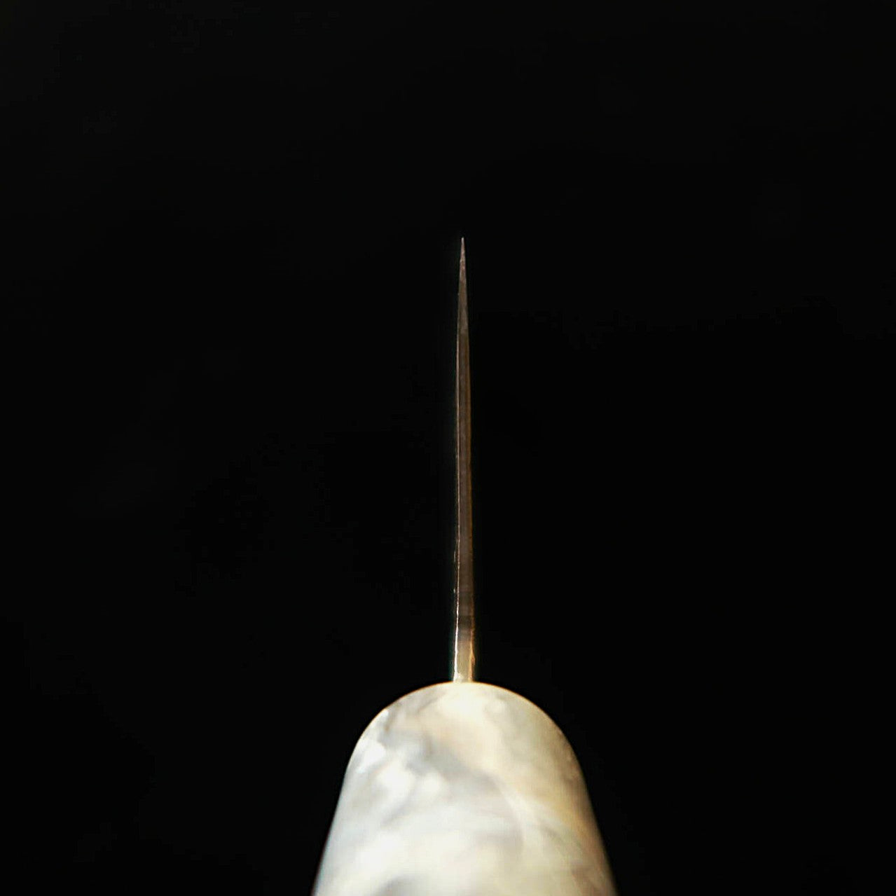 三輪刃物MIWAHAMONO 菜切牛刀型 青紙一号 胡桃柄（180mm）