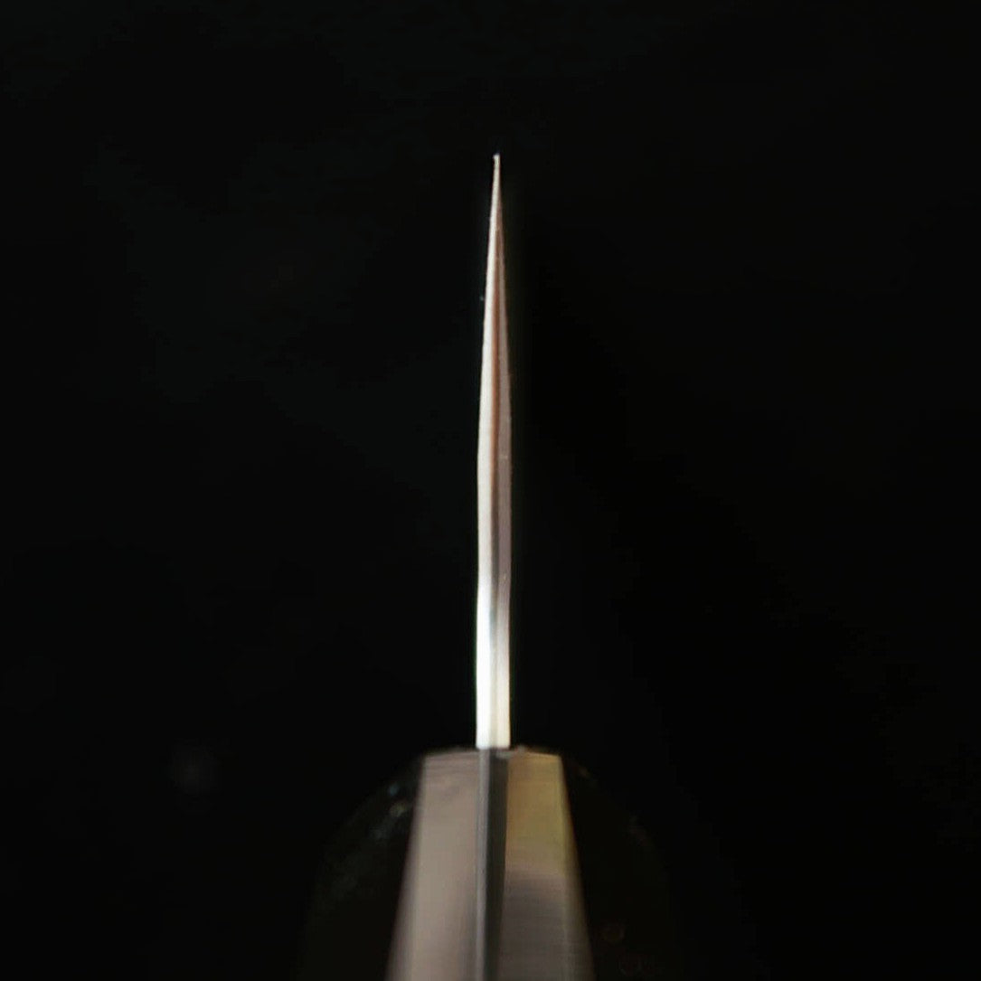 NIGARA – Gyuto kiritsuke VG10, damas martelé, manche en teck (240 mm)