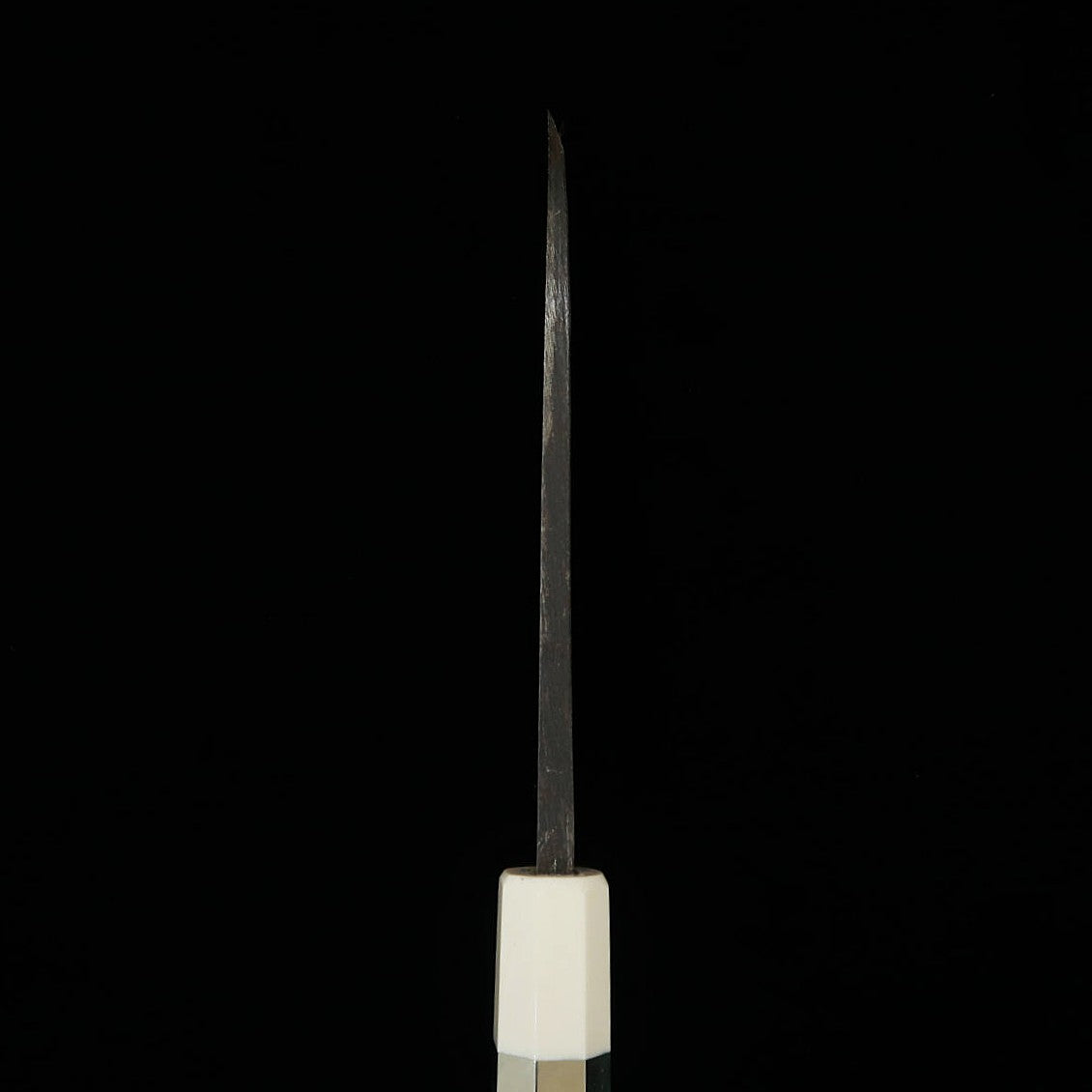 MIURA Itadaki Deba Tanaka Yoshikazu Acero Shirogami nº 2 acabado negro Mango de madera estabilizada con virola de plata (150 mm)