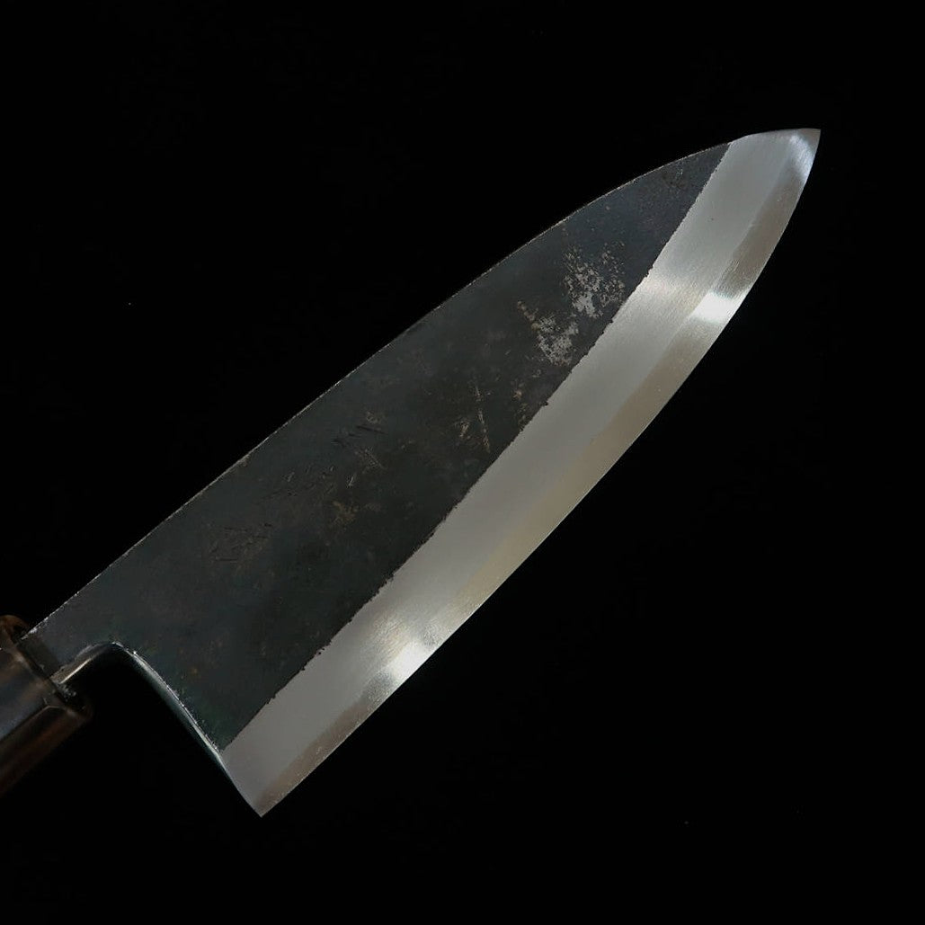 MIURA Itadaki Deba, acier Shirogami n°2, finition kuro-uchi, manche en ébène cerclé argent (150 mm)