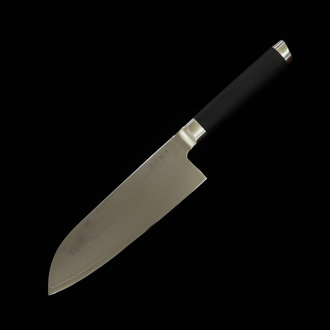 Seki Magoroku Damascus AE-5201 Small Santoku Knife (145mm)