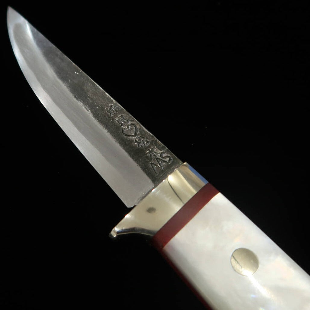 Cuchillo de hoja fija TAKEDA Takeda Hamono, forja manual Bitchū, obra de Moriya, mango de nácar (80 mm)