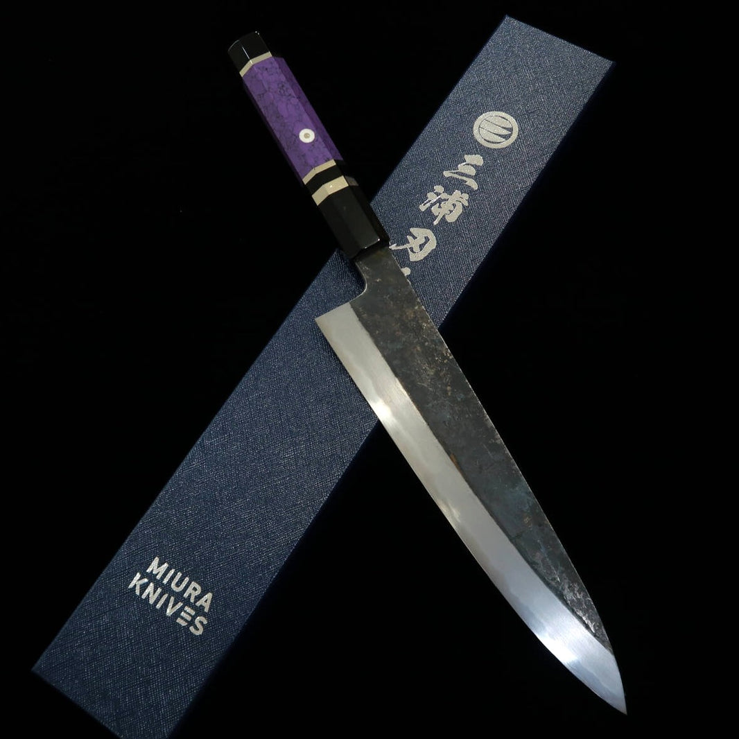 MIURA Itadaki, couteau de chef, acier Shirogami n°2, finition noire, manche custom (240 mm)