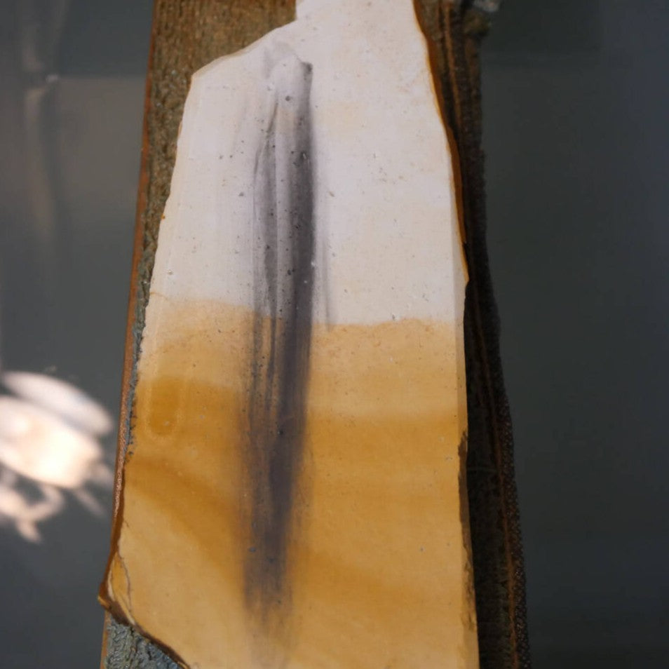 Mio Tsukushihime, piedra de afilar natural Iyo Meito M27, veteado “mokume”, 63 × 212 × 31 mm