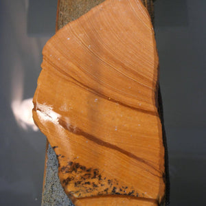 Miotsukushihime pedra de amolar natural Iyo Meito M28, veios vermelhos, 87×186×29 mm