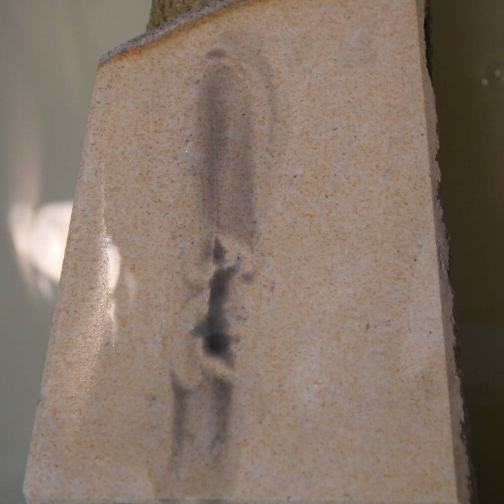 Miotsukushihime pedra de amolar natural Iyo Meito M41, “Kokuzo Shiro”, 99×167×26 mm