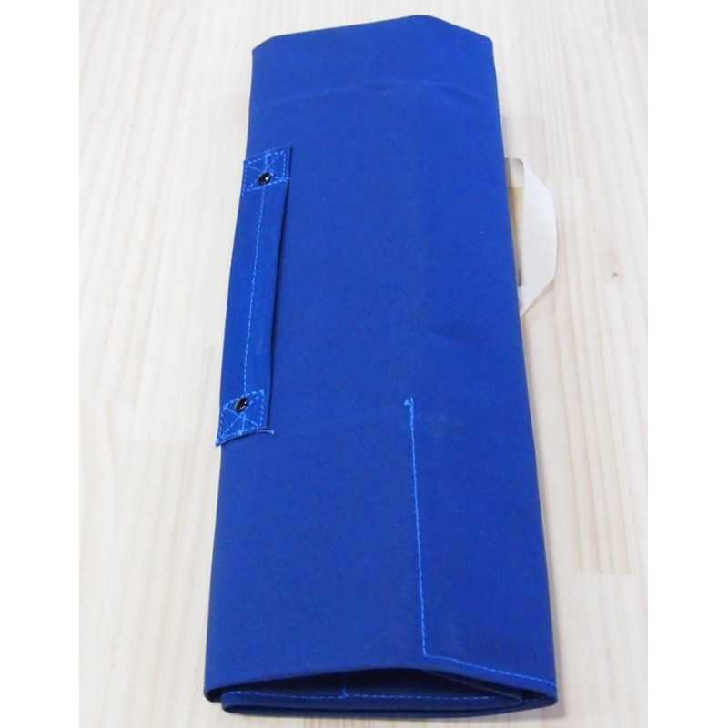 Funda enrollable para cuchillos Knife Roll para 6 piezas tela teñida en azul (68×45 cm)