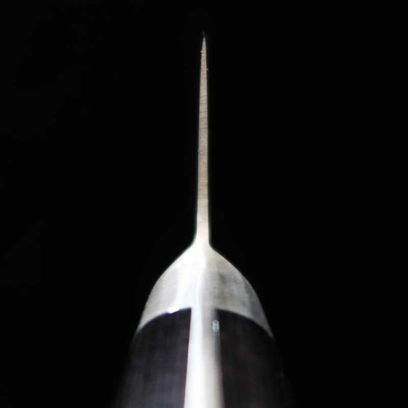 Gyuto Misono EU Carbon com cabo em madeira compensada preta (180-270mm)