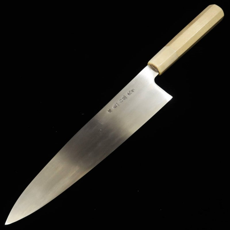 MIURA Itadaki, par Tanaka Giichi, Aogami #2, gyuto, finition M hairline, manche octogonal en corne de buffle blanche (210/240 mm)