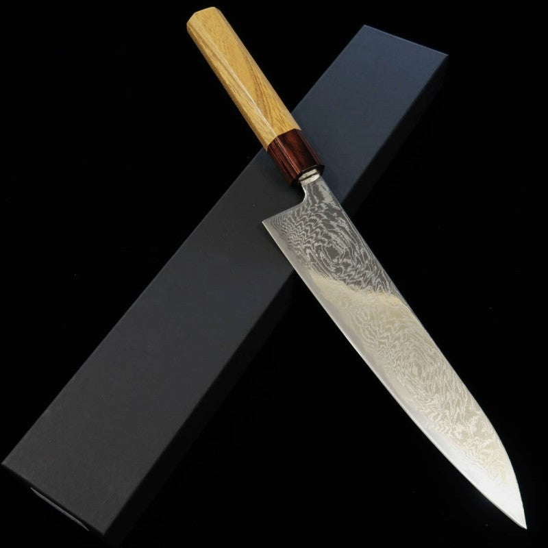 Couteau de chef Miura, lame en AUS10, motif tourbillon damas en nickel, manche en zelkova (210 mm).