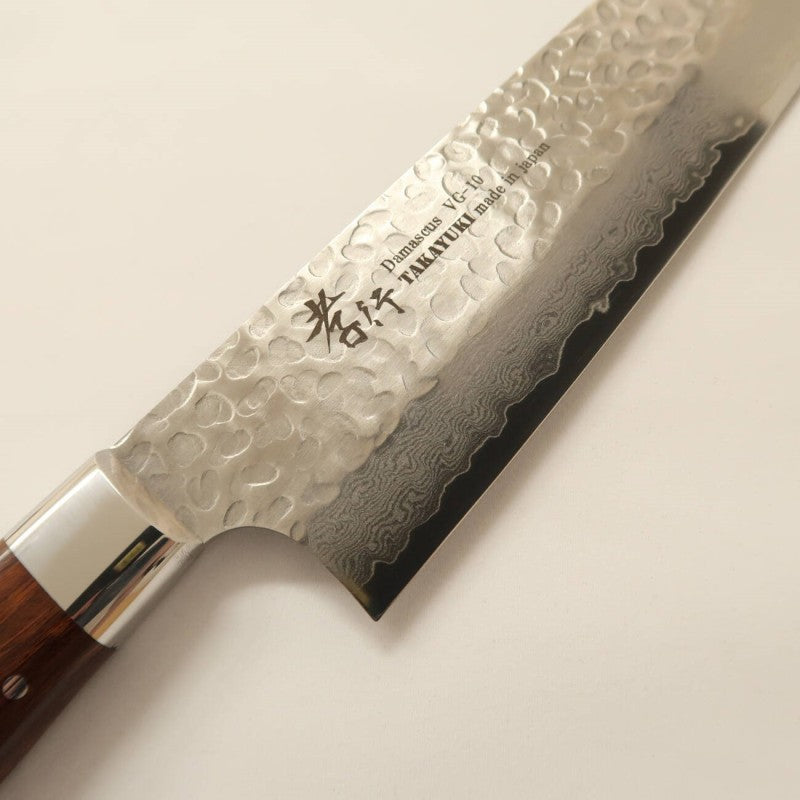 SAKAI TAKAYUKI Gyuto modelo Sugihara VG10 Damasco martillado (210/240 mm)