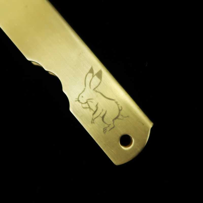 KANEKOMA Nagao Kanekoma Higonokami Acier bleu, manche en laiton, série zodiaque - Lapin - (73 mm)