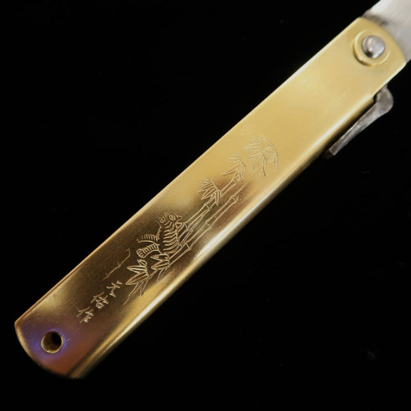 Higonokami Nagao Kanekoma Acier Bleu sandwich damas gravé (120 mm)