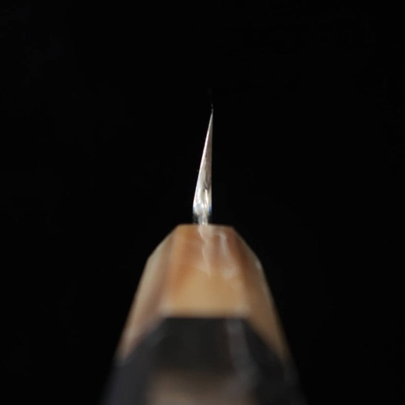 Suisin SUISIN Mizumoto Yaki, fabriqué par Miwa Ikeda, acier Shirogami n°2, manche en ébène, fourreau en magnolia, lame Yanagiba type Ken (300 mm)