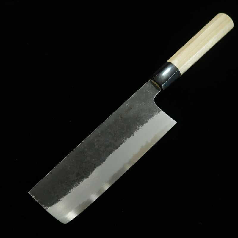 SAKAI KIKUMORI Kikuzuki Kuro Nakiri Shirogami nº 2 acabado negro, mango octogonal de magnolia con virola de cuerno de búfalo (180 mm)