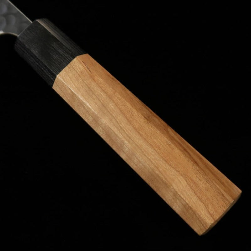 MASAKAGE Koishi Petty Acier bleu super Martelé Finition noire Manche octogonal en magnolia (150 mm)