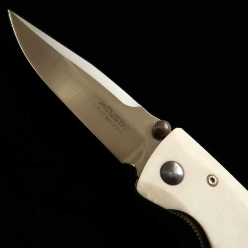 MCUSTA Classic Wave Corian, navaja plegable MC-0019V (85mm)