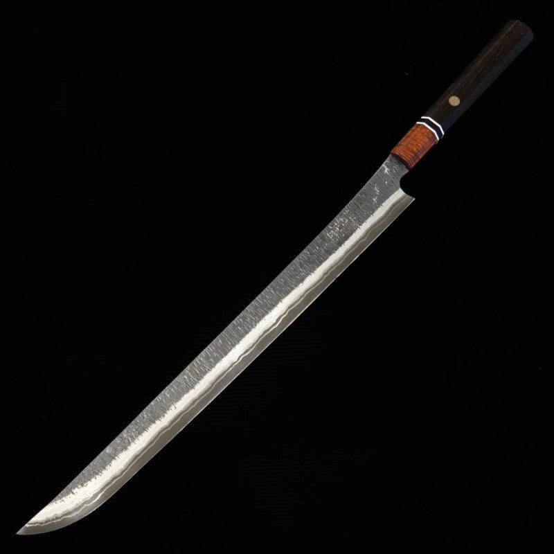 NIGARA Nitō Hamono Forging  Sujihiki de punta redondeada kuro-uchi martillado damasco mango octogonal de ébano (450 mm)