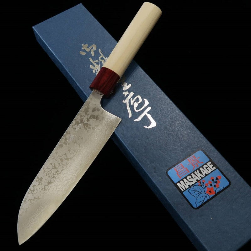 MASAKAGE Kiri Santoku VG10 Damasco, mango de magnolia (170 mm)
