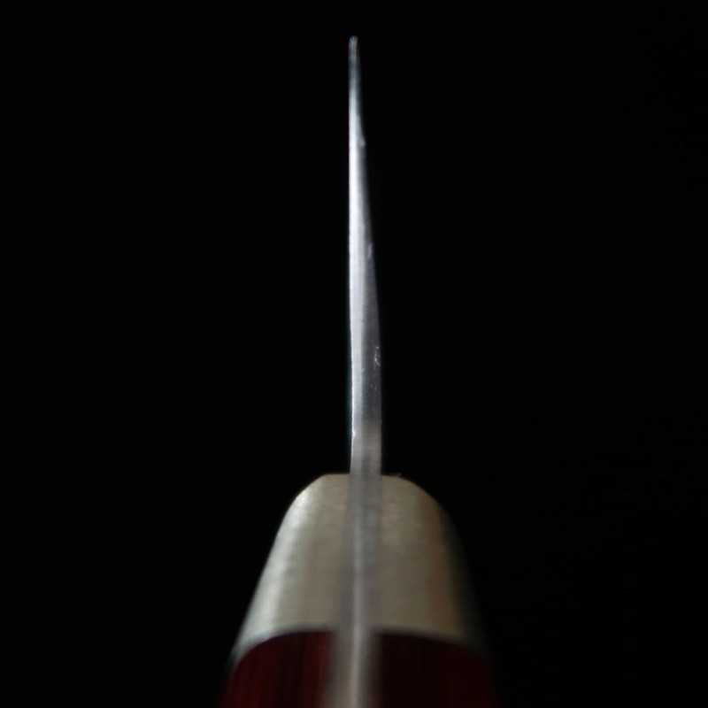 Santoku MIURA Aogami Super Lâmina Preta Textura Pera Cabo Vermelho (180mm)