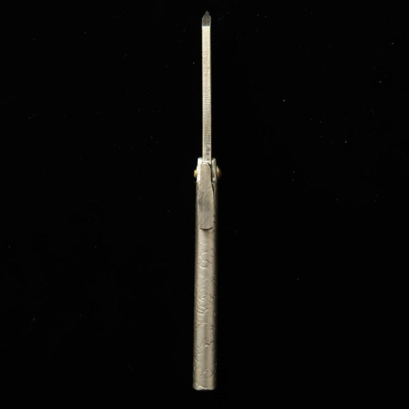 Tomita Higo Petit couteau Higo forgé en fer doux, martelé, type couteau, grand, avec coffret en bois de paulownia et pochette de rangement (75 mm)